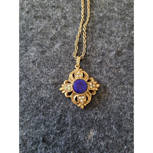 Vintage Avon Viennese Collection Blue Lapis with Faux Pearls Necklace - Picture 3 of 5